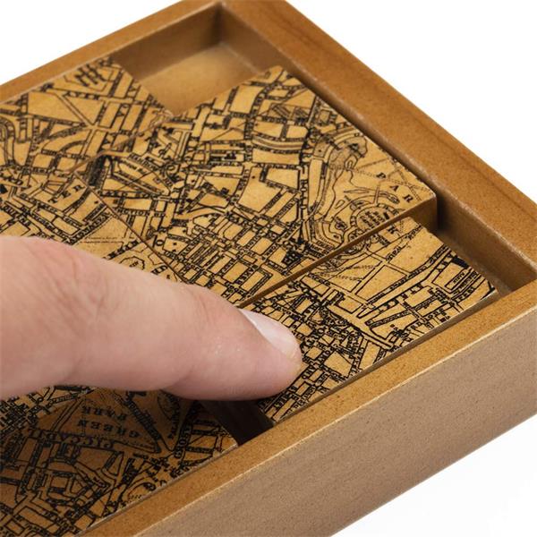 Professor Puzzles: The Case Of The Secret Society-Breda's Gift Shop