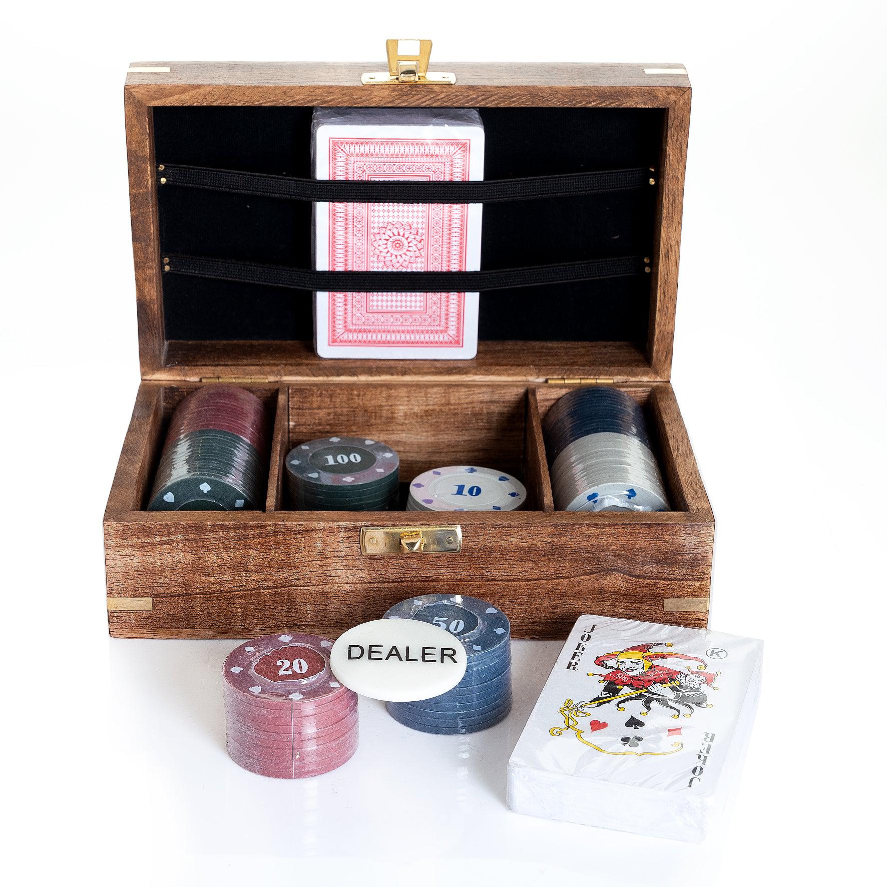 Wooden Poker Set-Breda's Gift Shop